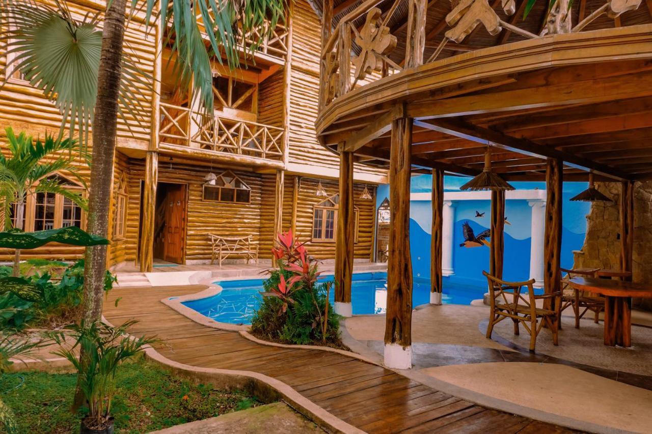 Hostal Poseidon Puerto Cayo Exterior photo
