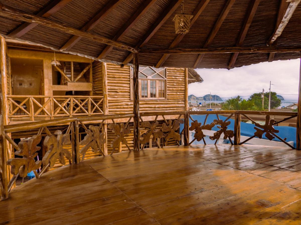 Hostal Poseidon Puerto Cayo Exterior photo
